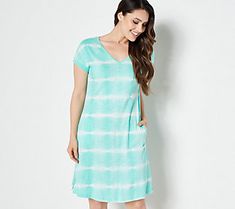 Make waves in a summery tie-dye t-shirt dress that's just right for the beach and beyond. From Belle Beach by Kim Gravel. Kim Gravel, Make Waves, Knit Midi, Tie Dye T Shirts, Knit Midi Dress, Dye T Shirt, T Shirt Dress, Dress Skirt, Casual Dress