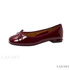 Lasaky - Timeless Vintage Bow Tied Patent Leather Flat Shoes in Genuine Soft Leather, Round Toe, Chunky Heel, in Burgundy Chic Ballet Flats, Korean Fashion Elegant, Shoes Korean, Leather Loafers Women, Burgundy Shoes, Red Flats, Dress Loafers, Red Square, Dress Flats