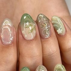 Dark Green Gel Nails Art Designs, Simple Nature Nails, Forest Aesthetic Nails, Cottage Core Nails Short, Earthy Nail Art, Nails With Green Accent, Vietnamese Nail Art, Ethereal Nails Short, Sage Green Nails Gel