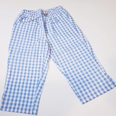 Woman Within Blue Whiye Seersucker Capri Pant 100% Cotton Size : 26 W Petite Gingham Bottoms With Pockets For Summer, Summer Gingham Bottoms With Pockets, Summer Bottoms With Pockets For Picnic, Summer Picnic Bottoms With Pockets, Casual Gingham Pants For Summer, Gingham Bottoms With Pockets For Picnic, Casual Blue Capri-length Pants, Casual Blue Capri Length Pants, Casual Blue Capri Pants