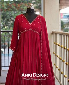 Indian Designer Anarkali Dresses, Alia Cut Kurti Pattern Party Wear, Aliya Cut Dress Design, Aliya Cut Anarkali, Alia Cut Kurti Pattern, Alia Cut Anarkali, Alia Cut, Anarkali Designs, Designer Dresses Elegant