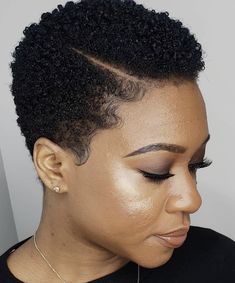 Big Chop Natural Hair, Natural Hair Haircuts, Short Natural Curly Hair, Short Hair Designs, Short Shaved Hairstyles, Short Hair Black