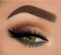 Party Makeup Brown Eyes, Makeup Verde, Blue Eye Makeup Tutorial, Wedding Makeup For Brunettes, Trendy Eyeshadow, Green Makeup, Eye Makeup Steps, Makijaż Smokey Eye, Makeup Step By Step