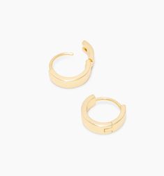 The perfect huggies don't exi... Meet your new every day favorite, the Rose Huggie. These clean lines add a touch of elegance to any style. 1/2" profile diameter 1/8" wide Hinge post closure 18k gold plated brass The Rose, Clean Lines, Meet You, 18k Gold, Gold Plate, Plating, Brass, Gold