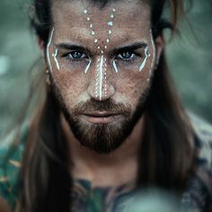 Simple Face Paint, Viking Makeup, Uv Makeup, Festival Face Paint, Festival Paint, Face Paint Ideas, Adult Face Painting, Boho Makeup, Baba Jaga