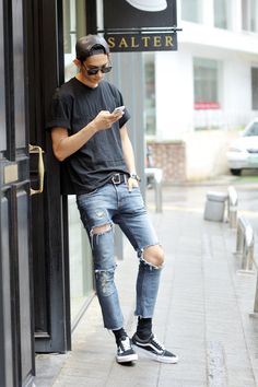 Sub Park // Park HyeongSeob // YGK+ // Korea Models // Korea Boys // TopModels // YG Kplus // K+ // Kplus // Kplus Models Men Street Fashion, Seoul Fashion, Summer Street, Stylish Mens Outfits, Street Casual, Mens Street Style, Asian Men, Stylish Men