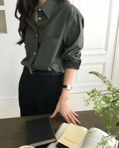 Fesyen Islam, Casual Day Outfits, Elegante Casual, Quick Outfits, Tomboy Style Outfits, Classy Work Outfits, Easy Trendy Outfits, Stylish Work Outfits, Modest Fashion Outfits