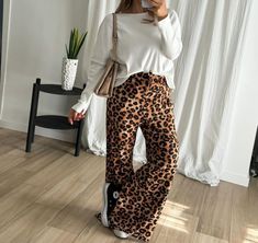 Outfit Animal Print, Y2k Outfits, April 29, Mom Style, Outfits Casuales