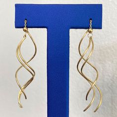 These fancy needle and thread hanging earrings are available in 14k yellow gold. Metal: 14k Gold Type: Earrings Clasp: Needle & Thread We guarantee all materials are 100% genuine as stated in the product description. Gold Hanging Earrings, Needle Thread, Hanging Earrings, Needle And Thread, Jewelry Earrings Dangle, Gold Metal, Women's Earrings, Gold Earrings, Dangle Earrings