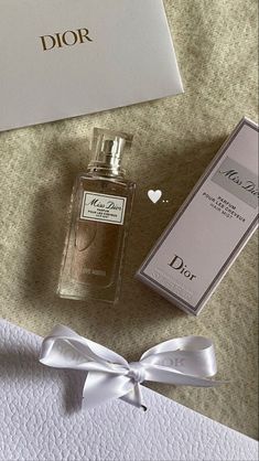 Nathaniel Weaver, Empire Of Desire, Aesthetic Dior, Perfume Dior, Couture Dior, Dior Girl, Dior Aesthetic, Empire Series