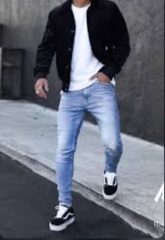 Winter Outfits Men 2022, Grey Jeans Outfit Men, Mens Fashion Ideas, Vans Outfit Men, Mens Fashion Rugged Simple, Casual Outfit Summer, Mens Winter Fashion Outfits, Black Outfit Men, Mens Business Casual Outfits