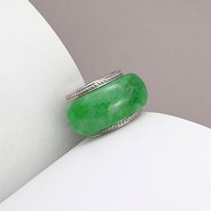 🌱Handmade jade ring (US 8.5) 🌱Jade (not A) 🌱Please note that the jade for this product is jade and not grade A jade. 🌱Model size : US 7 🌱If you want. we can make silver frame as your size (option) 🌱Free standard shipping from Seoul, Korea with tracking. 🌱Will take approximately 10-30 days to arrive, worldwide. 🌱This ring is a wide band ring. Please do not size up. We advise you to select your normal ring size. 🌱It is made to be worn comfortably. It is not supposed to be a tight fit. 🌱A Korean Hanbok, Korean Jewelry, Wide Band Ring, Jade Ring, Wide Band Rings, Seoul Korea, Jade Jewelry, Small Pouches, Thumb Rings