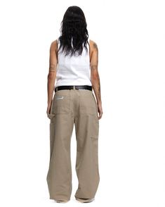 Straight loose fit pants. Stone-washed sand beige canvas. 100% heavy cotton fabric. Zipper closure with Cold engraved on button. Triple stitch. Double Knee Reinforcement. Tool pockets and hammer loop. Male (182cm, 5'11"): M - National Shipping 24-48H (Spain / Portugal) - CORREOS EXPRESS - European Shipping 48-72H - FEDEX - International Shipping 5-7 working days - FEDEX Y2k Outfits Street Styles, Double Knee Pants, Cold Culture, Loose Fit Pants, Best Pants, Knee Pants, Streetwear Accessories, Y2k Outfits, Sand Beige