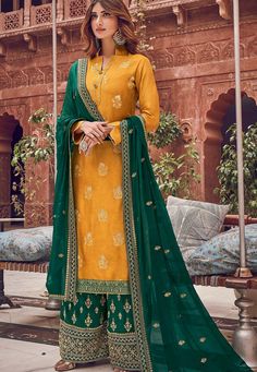 Indian Clothes Women, Palazzo Dress, Indian Suits For Women, Plazzo Suits, Yellow Suit, Costume Noir, Salwar Dress, Palazzo Suit, Salwar Kamiz