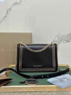 Size: 24cm*16cm*6.5cm It comes with Dust box, Care manual, Tag, and Paper bag. Luxury Backpack, Luxury Clutch, Luxury Crossbody, Pink Swirls, Top Collection, Cute Bag, Small Bags, Crossbody Shoulder Bag, Evening Bags