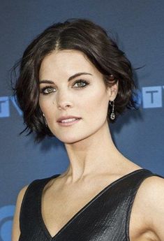 Jaimie Alexander, Shoulder Length Hair Cuts, New Haircuts, Shoulder Length Hair, Girl Crushes, Shoulder Length, Hair Lengths, Alexander