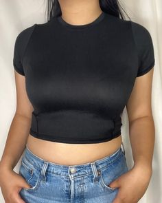 soft crop top with flattering side stitch detailing 94% polyester, 6% spandex model wearing a medium Side Stitch, Shein Outfits, Crop Top Outfits, Streetwear Fashion Women, Big Girl, Women Clothes, Black Crop Tops, Crop Tee, Black Media