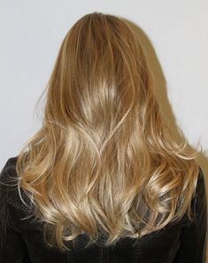 Beachy Hair Color, Layered Blonde Hair, Layered Blonde, Dark Blonde Hair Color, Beachy Hair, Golden Blonde Hair, Honey Blonde Hair, Dark Blonde Hair