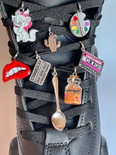 Shoe Lace Charms for sneakers and roller skates. Charms that gives personality to laces. Diy Shoe Charms, Converse Charms, Bauer Roller Skates, Skater Accessories, Shoe Charms Diy, Shoe Lace Charms, Sneaker Accessories, Sneaker Charms, Shoe Accessories Diy