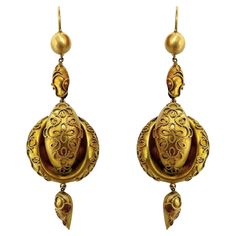 Elevate your look and embrace the elegance of the past with these 14k Victorian Drop Earrings. Made from 14k yellow gold, these earrings feature intricate details and a length of 2 inches for a refined touch. In good condition, they offer a timeless and lightweight option at 7.1 grams. 14k Victorian Drop Earrings Condition: In good condition with some minor surface wear consistent with age. Period: Victorian Length: 2 inches Metal: 14k Yellow Gold Weight: 7.1 grams Victorian Drop Earrings, Jewelry Antique, Royal Jewels, Jewel Box, Victorian Jewelry, Elevate Your Look, Fine Jewellery Earrings, Ear Jewelry, Antique Jewelry