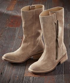 Midcalf Boots, Stylish Winter Boots, Cozy Slippers, Summer Boots, Buckle Ankle Boots, Stylish Boots, Cute Boots, Christmas Collection, Shoe Obsession