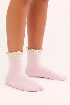 A classic with a twist, these so sweet waffle knit ankle socks feature a crochet lace ruffle at the top. Knit Ankle Socks, Sock Drawer, Winter Socks, Girls Socks, Lace Up Ankle Boots, Crochet Trim, Lace Ruffle, So Sweet, Ankle Socks