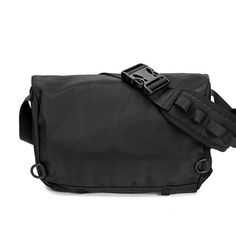 All of your belongings will be able to keep up with your hectic daily life thanks to this black waterproof messenger bag. The ultra-resistant version of the nylon messenger bag. A shoulder bag for men or women that will stand the test of time and the elements. Buy yours on Messenger-Bags.com and enter the world of modern messenger bags. Choose a durable messenger bag Our nylon messenger bag is designed to withstand intensive daily use. Its durability is extended thanks to a careful manufacture a Black Waterproof Nylon Chest Bag, Waterproof Black Nylon Chest Bag, Durable Black Shoulder Bag For Everyday Carry, Durable Black Shoulder Chest Bag, Black Durable Chest Bag, Durable Black Chest Bag, Multifunctional Durable Shoulder Bag For School, Durable Multifunctional Nylon Shoulder Bag, Waterproof Black Shoulder Bag For Outdoor Use