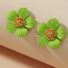 This Unique Pair Is A Wonderful Addition To Your Wardrobe And Your Style; Sure To Get Lots Of Compliments! Gshmh60060001p9 Embellished Fashion, Cute Stud Earrings, Flower Choker, Polymer Clay Jewelry Diy, Handmade Fashion Jewelry, Flower Stud Earrings, Clay Jewelry Diy, Heart Drop Earrings, Flower Stud