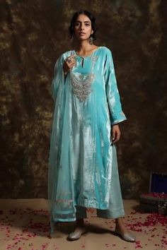 Shop for Kanika Sharma Blue Velvet Kurta Set for Women Online at Aza Fashions Dabka Work Embroidery, Velvet Kurta Set, Dabka Work, Velvet Kurta, Blouse Yoke, Kurta Set For Women, Net Dupatta, Indian Fashion Designers, Girl Online