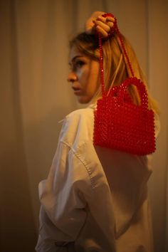 Aesthetic tote bag for woman. Vintage pearl beaded red retro bag that will decorate your Valebtine's day.  🔥PROCESSING TIME 3-4 days MATERIAL: Crystal red beads 8mm. LINING White satin🤎 The bag can be made with a LINING with a POCKET or without a lining. Choose VARIATIONS when you place an order☝ With every pearl bag you'll get jewelry GIFT -  jewelry🎁 In addition to the gift, a hand-signed POSTCARD with a message from the purse is attached to the order✉ If this is a present, be sure to write Red Campaign, Handbag Aesthetic, Formal Aesthetic, Valentines Gift Box, Burlesque Costume, Wedding Handbag, Aesthetic Bags, Woman Bag, Retro Bags