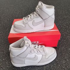 Brand New, Never Worn, In Original Box Nike Dunk High Ps Vast Grey Kids Size 11c Gray White Dd2314-101 Pink And Black Nikes, Nike Force 1, Nike Shoes Girls, Black Nike Shoes, Nike Waffle, Nike Force, Nike Tennis Shoes, Youth Shoes, Nike Dunk High