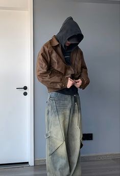 outfit of the day Brown Jacket Style, Brown Jacket Outfit Men, Brown Leather Outfit, Brown Jacket Outfit, Brown Leather Jacket Outfit, Leather Jacket Outfit Men, Outfit Streetwear, Concept Clothing, Street Fashion Men Streetwear