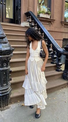 White Dress Museum Outfit, Ethereal White Outfit, Everyday Ethereal Outfits, Earthy Flowy Outfits, Soft Flowy Outfits, White Flowy Dress Aesthetic, Proposal Dress Outfit, Ethereal Aesthetic Fashion Casual, Casual Earthy Outfits