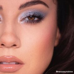 The coolest palette for blue + silver lovers 💙🔗 Pop Of Blue Eye Makeup, Neutral Blue Makeup Looks, Blue Makeup Looks For Wedding, 2000 Blue Eyeshadow, Light Color Eye Makeup, Silver Hooded Eye Makeup, Elsa Frozen Makeup Look, Best Makeup For Blue Eyes And Brown Hair, Fun Blue Eyeshadow Looks