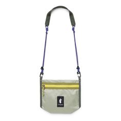 Lista 2L Lightweight Crossbody Bag - Cada Día Women's Shoes Accessories, Back Round, Hammock Camping, Backpacking Packing, Urban Exploration, Essential Bag, Daily Essentials, Messenger Bags, Everyday Essentials