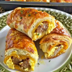 Sausage, Egg and Cheese Breakfast Roll-Ups - Hearty Snack Ideas, Breakfast With Ground Beef, Breakfast Roll, Breakfast Sausage Links, Cheese Breakfast, Breakfast Rolls, Egg And Cheese, Classic Breakfast, Sausage And Egg