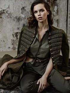 Warrior Of The Light, Chaotic Mind, Style Analysis, Military Looks, Fairy Clothes, Military Style Jackets, Olive Garden, Fashion Photography Editorial