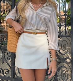 Preppy Pink Outfits Classy, Formal Outfit Skirt Classy, Casual Dresses For Work Summer, Old Money Elegant Outfit Summer, Old Money Women Outfits Formal, What To Wear To The Zoo Outfits Spring, Cute Classy Outfits Summer, Elegant Preppy Style, New York Summer Fashion Street Style