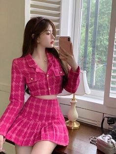 Outfit Rosa, Rock Outfit, Korean Fashion Dress, Kpop Fashion Outfits, Pink Outfit, Girly Outfits, Kpop Fashion, Skirt Outfits, Stylish Dresses