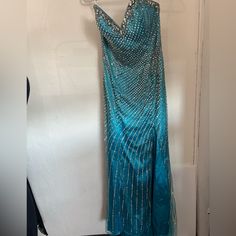 Tiffany Size 8 Beautiful Gown/ Prom Dress Prom Dress Gown, Gown Blue, Prom Dresses Gowns, Gown Prom, Dress Gown, Beautiful Gowns, Tiffany & Co., Prom Dress, Gowns Dresses