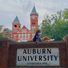 Auburn Senior Pictures, University Of Auburn, Auburn Dorm, Auburn College, Auburn Aesthetic, Auburn University Aesthetic, Auburn University Dorm, Auburn Campus, Auburn Clothes