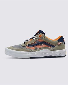 Navy Vans, Long Skate, Vans Store, Vans Logo, Action Sports, Promotional Gifts, All In One, New Shoes, Skateboard