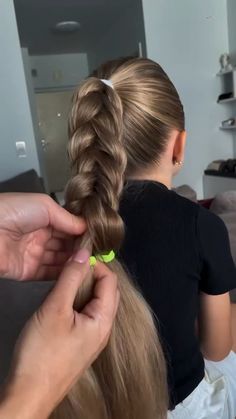 Daily Hair Tutorials 💇‍♀️ | So cute 🥰 (By @brylkaproject ) 💝 Here you get amazing hair style ideas and learn simple beautiful hair styles 💓 . . #hairstyleideas… | Instagram Amazing Hair, Hair Tutorials, Style Ideas, Beautiful Hair, Hair And Beauty, Diy Ideas, Cool Hairstyles, So Cute