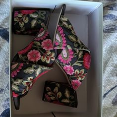 Sole Society Floral Mules. Never Worn Size 9 Pink Flat Heels For Spring, Pink Slip-on Heels With Wrapped Heel, Sole Society, Shoes Color, Pink Gray, Mule Clogs, Mules Shoes, Pink Grey, Clogs