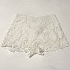 These Abercrombie & Fitch Lace Lined Shorts Are An Absolute Staple In Anyone’s Closet. Size 26 In White/Beige. Brand New With Tags. These Pair Perfectly With A Silky Top For This Summer Lace Bottoms With Built-in Shorts For Summer, Elegant White Party Shorts, Chic Lace Shorts, Elegant Lace Shorts For Spring, Chic Short Length Lace Shorts, Elegant White Lace Shorts, Summer High Waist Lace Shorts, High Waist Lace Shorts For Summer, Elegant Lace Shorts For Summer