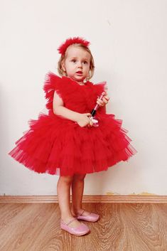 . Photoshoot Red Dress, Birthday Dress Photoshoot, Tutu Cake, Tutu Cakes, Outfit Photoshoot, Birthday Tutu Dress, Red Tutu, Dress Photoshoot, Cake Party