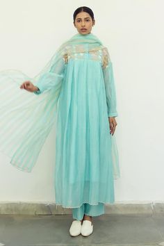 Turquoise dress featuring floral hand embroidery on the yoke with drop shoulder and box pleat detailing. Comes with a inner slip. - Aza Fashions Box Pleat Dress, Pleat Dress, Turquoise Dress, Embroidery Floral, Round Box, Silk Organza, Top Round, Box Pleats, Blue Silk