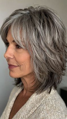 Best Transformations for Razored Cut with Bangs 🎭 Shoulder Length Bob With Bangs Over 50, Razor Haircut Medium, Medium Hair Length Cuts, Haircut Volume, Long Length Haircut, Volume Hairstyles Medium, Wavy Bob With Bangs, Bangs Volume, Volume Hairstyles