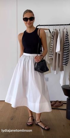 Midi Skirt Outfit Summer, White Midi Skirt Outfit, Linen Skirt Outfit, Midi Skirt Outfits Summer, A Line Skirt Outfits, Modest Casual Outfits, Midi Skirt Outfit, Chic Skirts