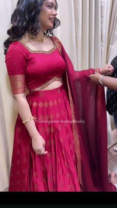 Lehenga Ideas From Saree, Saree Ghagra Style, Women Lehanga Designs, Aalta Designs Bengali Hands, Lehenga Blouse Designs Square Neck, Traditional Dresses For Engagement, Ram Leela Deepika Padukone Outfits, Lehenga From Saree Ideas, Bengoli Kolka Design